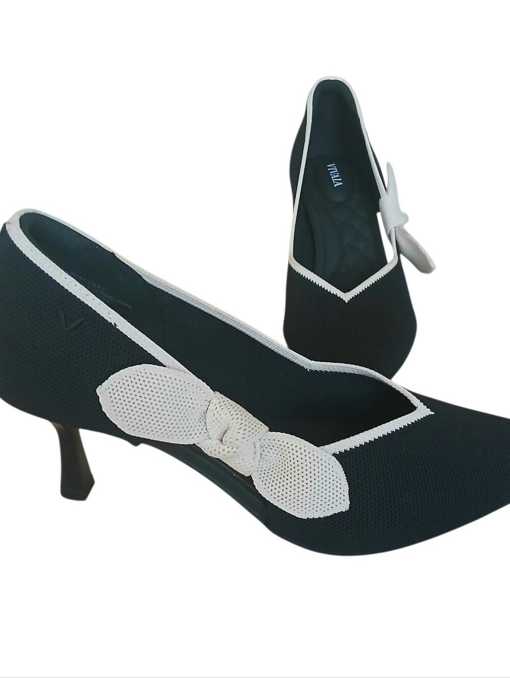 NWOT Vivaia Ashley Pointed Toe Bow Stilettos 9.5 Black Cream Knit Quiet Luxury